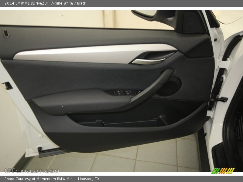 Alpine White / Black 2014 BMW X1 sDrive28i