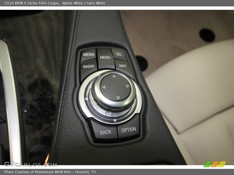 Controls of 2014 6 Series 640i Coupe