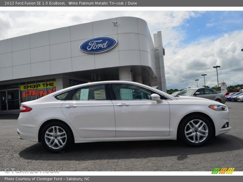 White Platinum Metallic Tri-coat / Dune 2013 Ford Fusion SE 1.6 EcoBoost