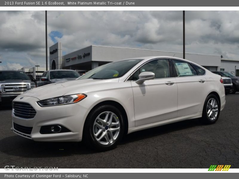 White Platinum Metallic Tri-coat / Dune 2013 Ford Fusion SE 1.6 EcoBoost