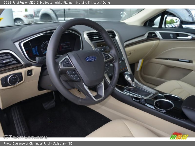 White Platinum Metallic Tri-coat / Dune 2013 Ford Fusion SE 1.6 EcoBoost