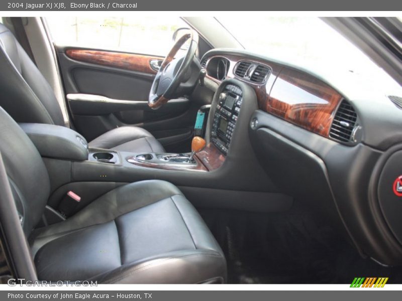 Ebony Black / Charcoal 2004 Jaguar XJ XJ8
