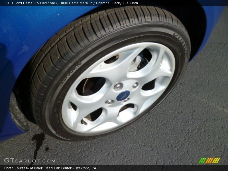 Blue Flame Metallic / Charcoal Black/Blue Cloth 2011 Ford Fiesta SES Hatchback