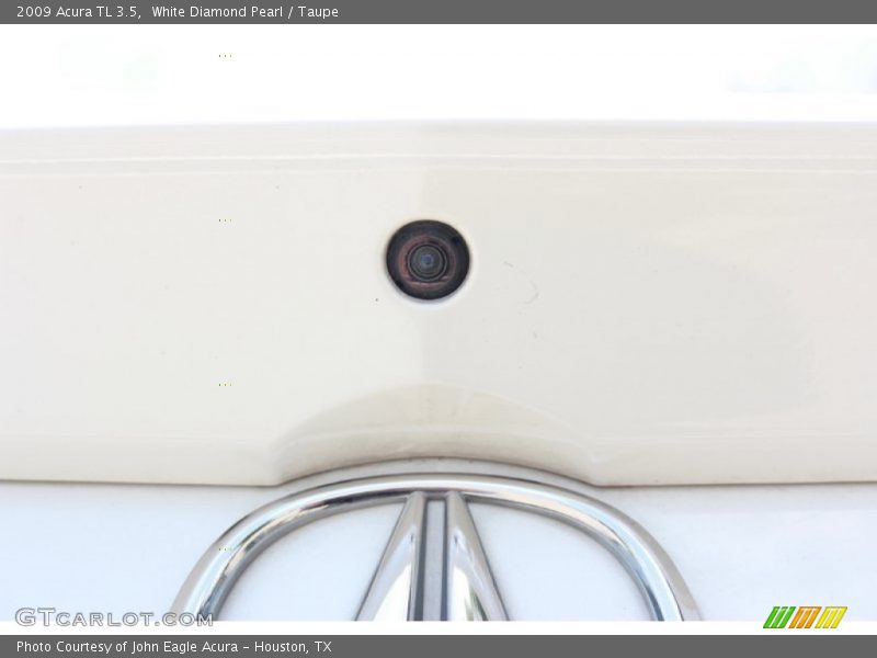 White Diamond Pearl / Taupe 2009 Acura TL 3.5
