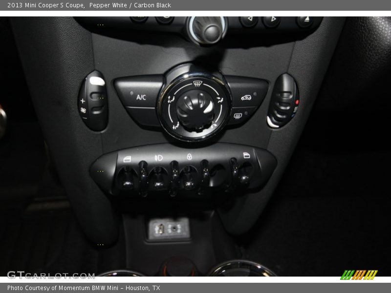 Pepper White / Carbon Black 2013 Mini Cooper S Coupe