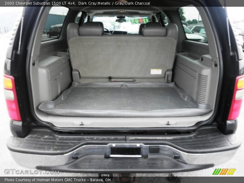  2003 Suburban 1500 LT 4x4 Trunk