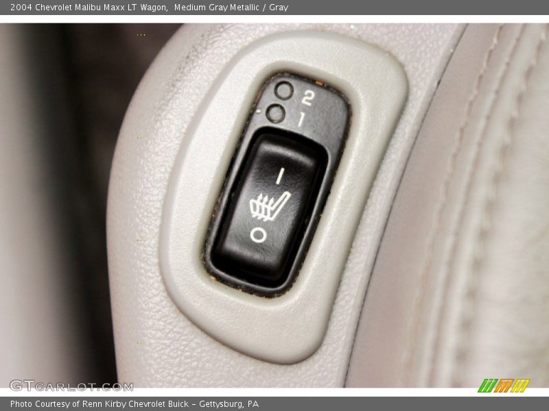 Controls of 2004 Malibu Maxx LT Wagon