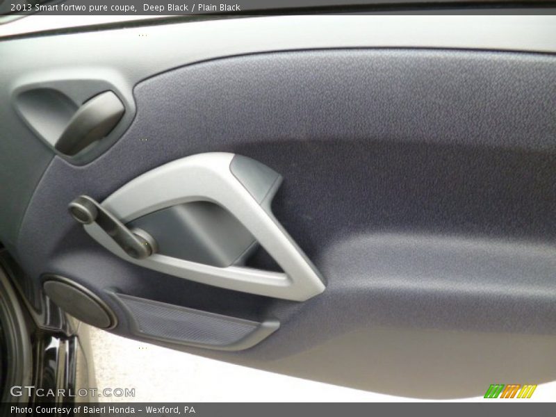 Door Panel of 2013 fortwo pure coupe