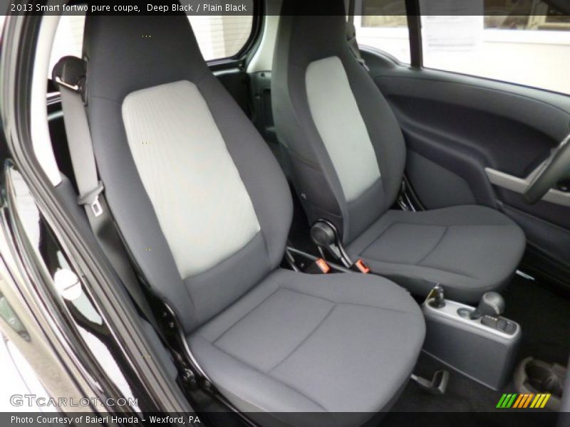 Front Seat of 2013 fortwo pure coupe