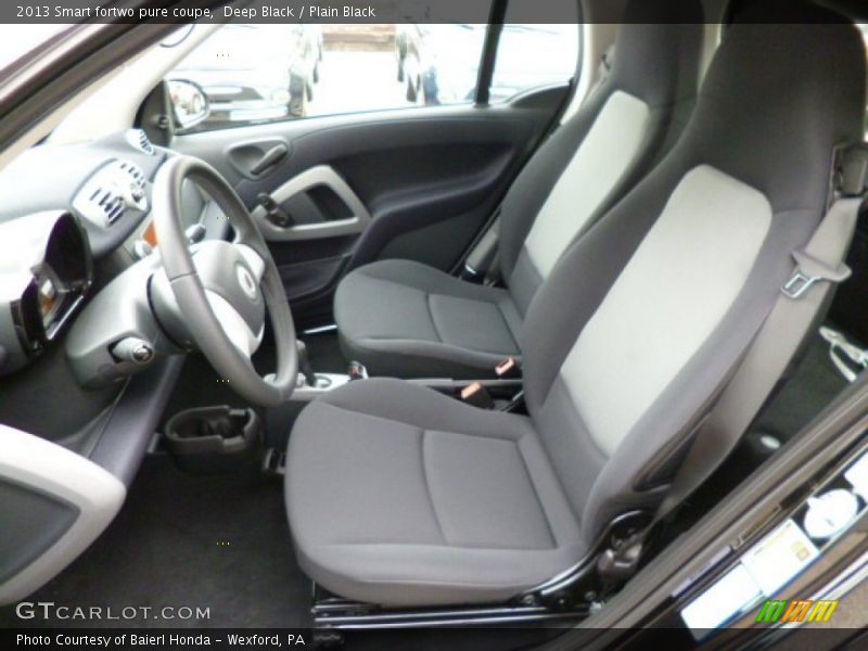 Front Seat of 2013 fortwo pure coupe