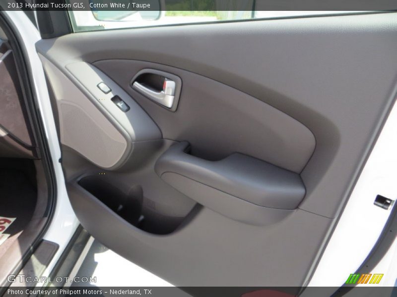 Cotton White / Taupe 2013 Hyundai Tucson GLS