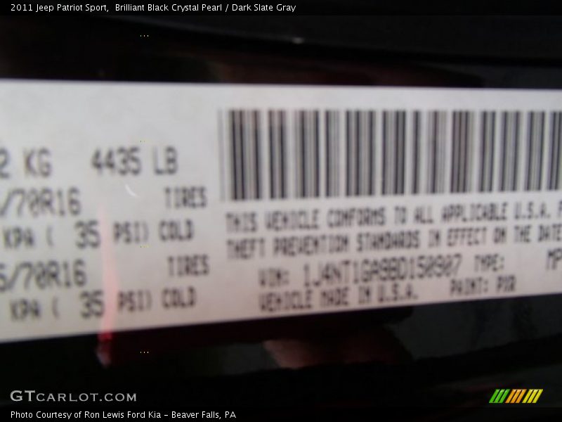 Brilliant Black Crystal Pearl / Dark Slate Gray 2011 Jeep Patriot Sport