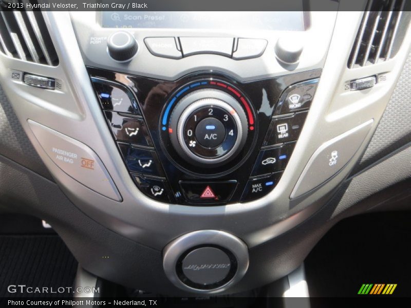 Triathlon Gray / Black 2013 Hyundai Veloster