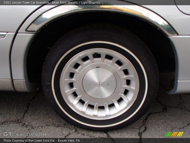  2001 Town Car Executive Wheel
