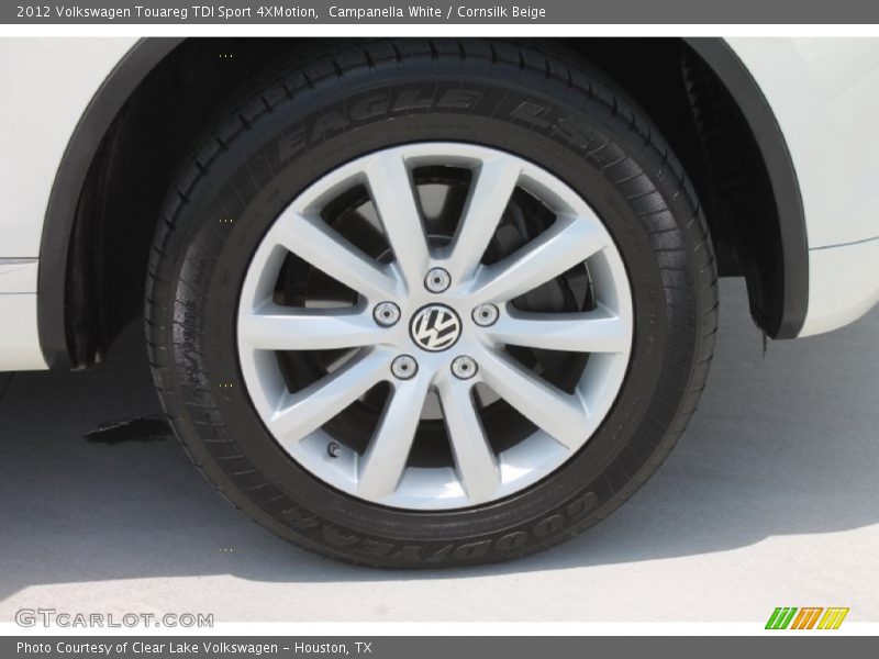 Campanella White / Cornsilk Beige 2012 Volkswagen Touareg TDI Sport 4XMotion