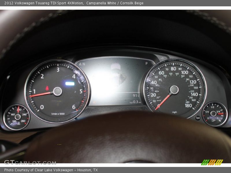 Campanella White / Cornsilk Beige 2012 Volkswagen Touareg TDI Sport 4XMotion