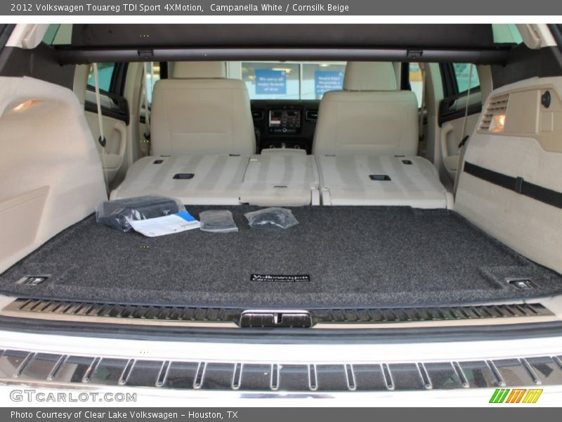 Campanella White / Cornsilk Beige 2012 Volkswagen Touareg TDI Sport 4XMotion