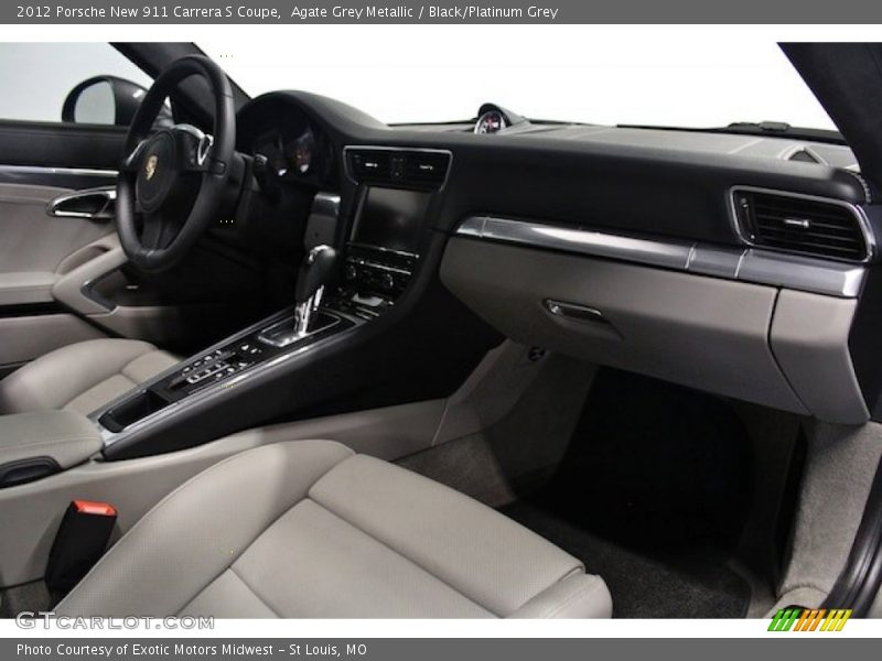 Dashboard of 2012 New 911 Carrera S Coupe