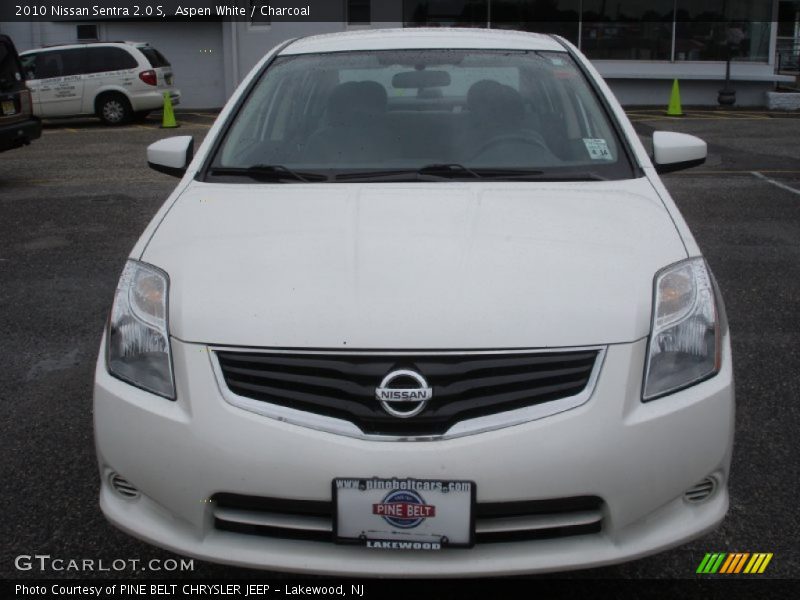 Aspen White / Charcoal 2010 Nissan Sentra 2.0 S