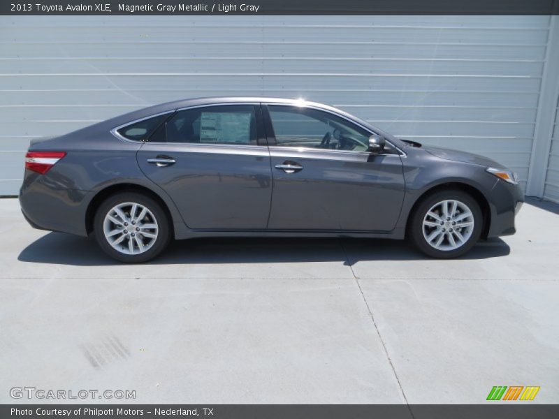 Magnetic Gray Metallic / Light Gray 2013 Toyota Avalon XLE