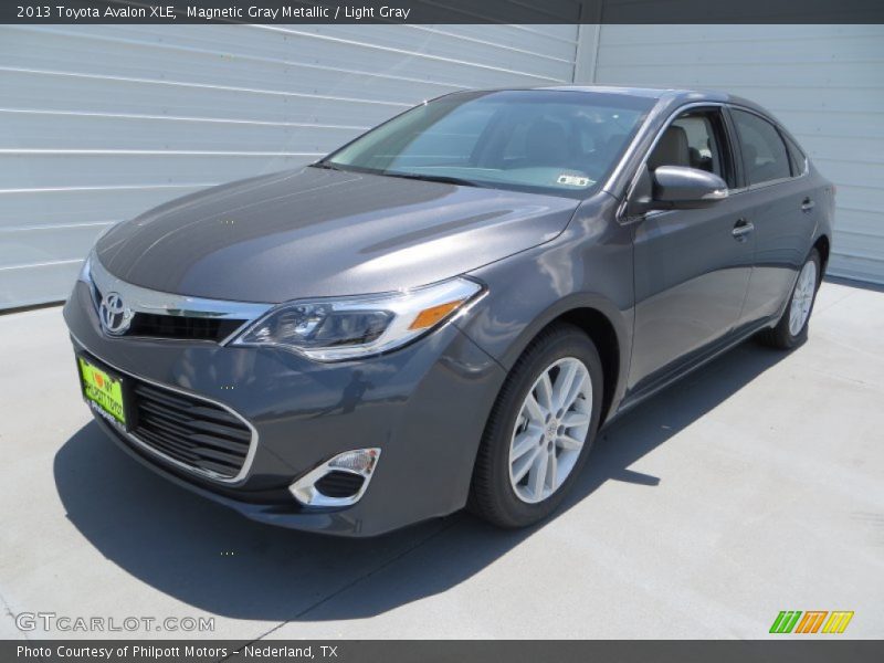 Magnetic Gray Metallic / Light Gray 2013 Toyota Avalon XLE