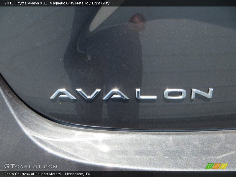 Magnetic Gray Metallic / Light Gray 2013 Toyota Avalon XLE