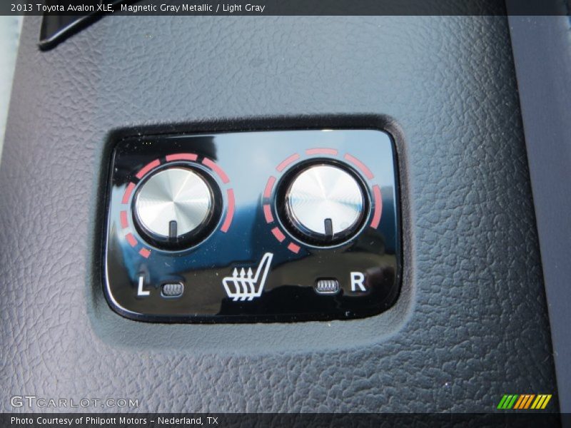 Magnetic Gray Metallic / Light Gray 2013 Toyota Avalon XLE