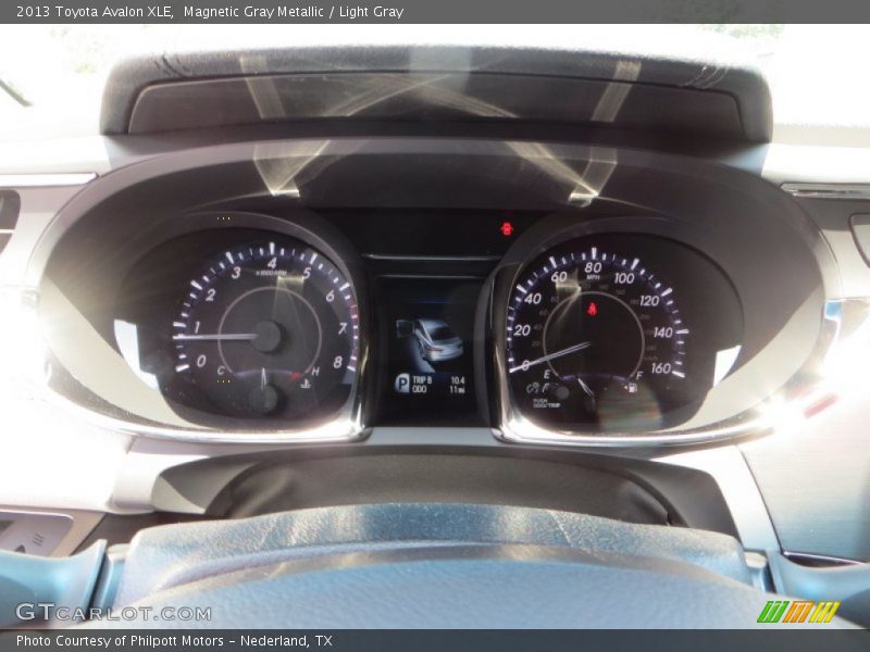 Magnetic Gray Metallic / Light Gray 2013 Toyota Avalon XLE