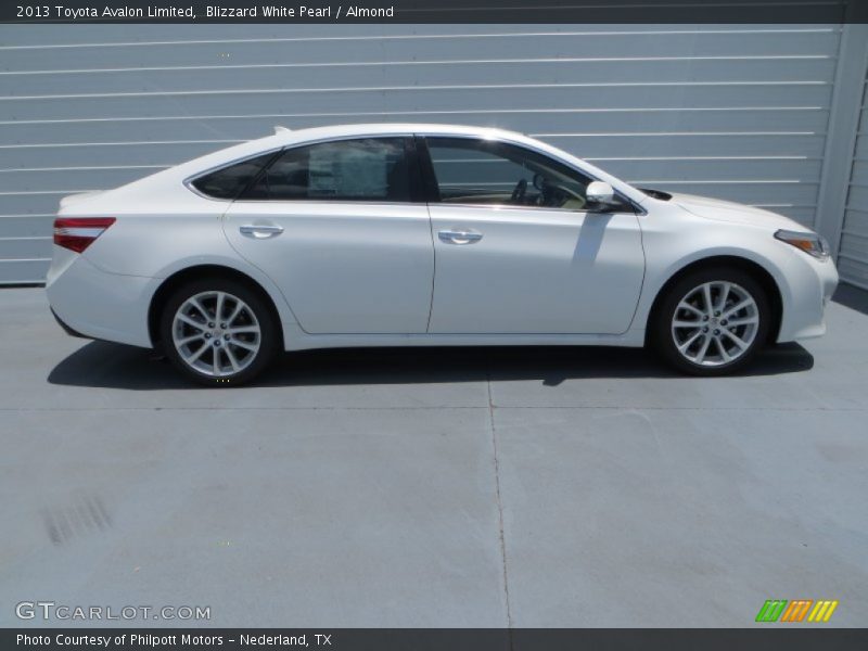 Blizzard White Pearl / Almond 2013 Toyota Avalon Limited
