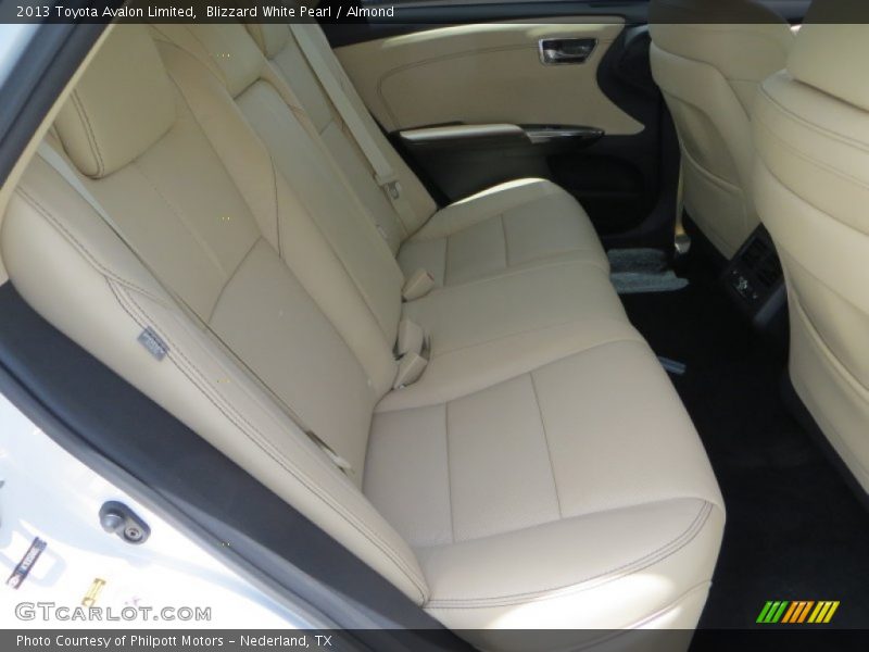 Blizzard White Pearl / Almond 2013 Toyota Avalon Limited