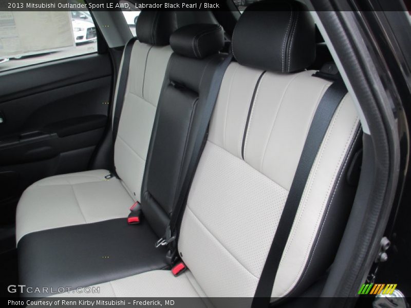 Labrador Black Pearl / Black 2013 Mitsubishi Outlander Sport LE AWD