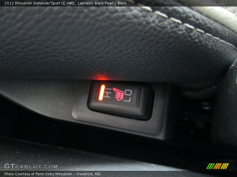 Labrador Black Pearl / Black 2013 Mitsubishi Outlander Sport LE AWD