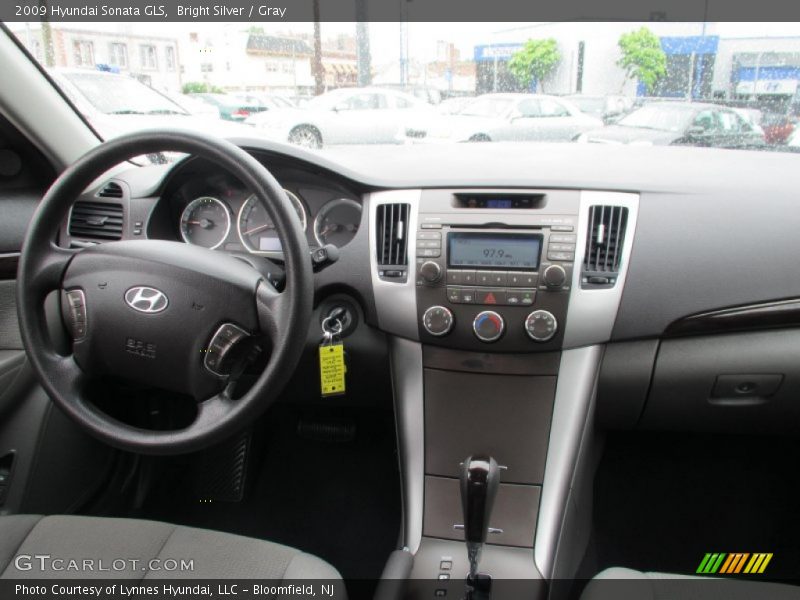 Bright Silver / Gray 2009 Hyundai Sonata GLS