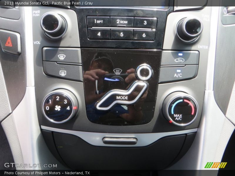 Pacific Blue Pearl / Gray 2013 Hyundai Sonata GLS