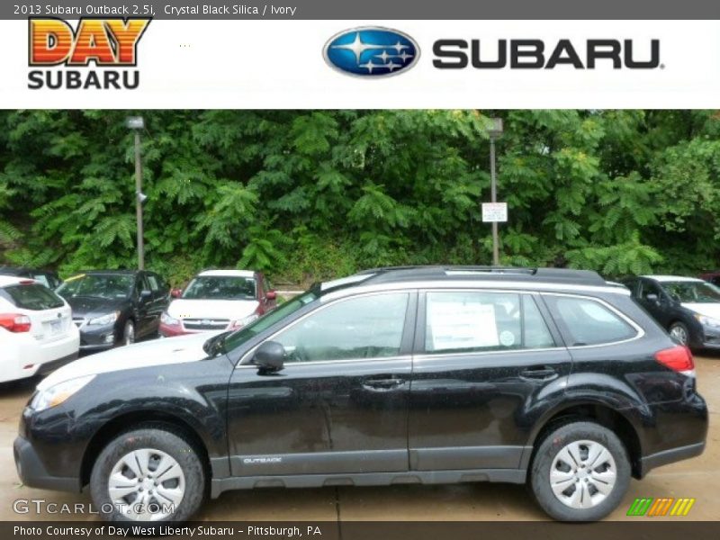 Crystal Black Silica / Ivory 2013 Subaru Outback 2.5i