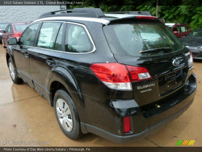 Crystal Black Silica / Ivory 2013 Subaru Outback 2.5i