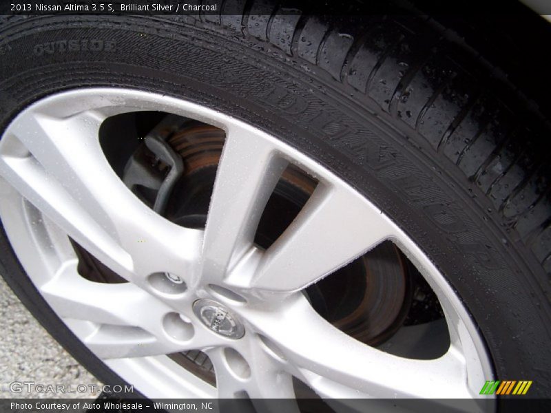 Brilliant Silver / Charcoal 2013 Nissan Altima 3.5 S