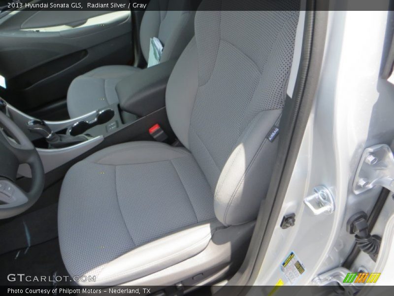 Radiant Silver / Gray 2013 Hyundai Sonata GLS