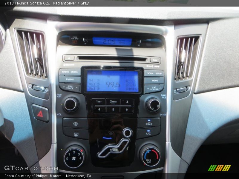 Radiant Silver / Gray 2013 Hyundai Sonata GLS