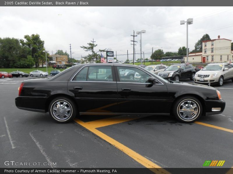 Black Raven / Black 2005 Cadillac DeVille Sedan