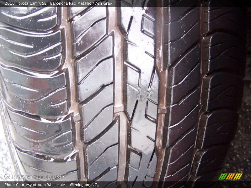 Barcelona Red Metallic / Ash Gray 2010 Toyota Camry SE