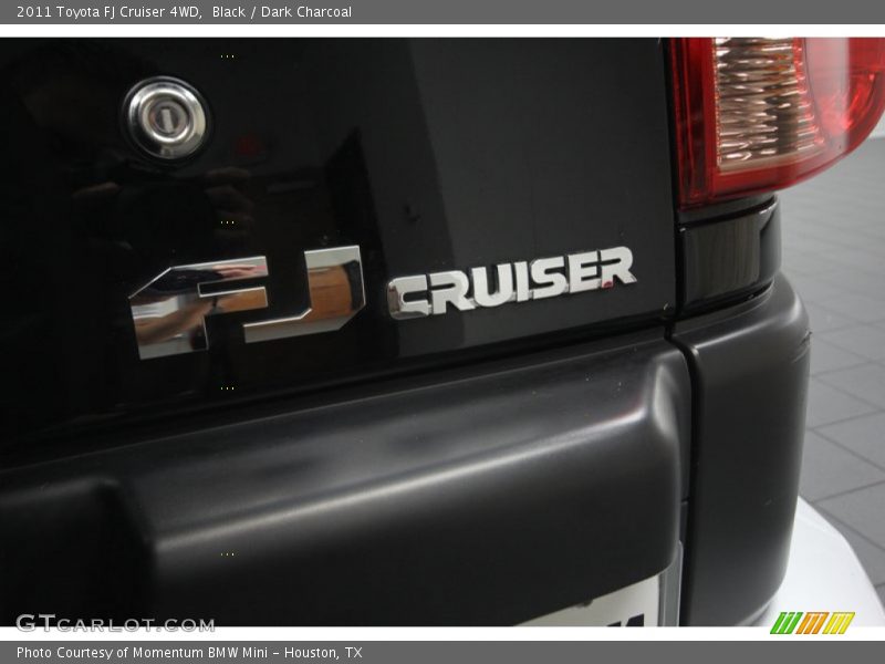  2011 FJ Cruiser 4WD Logo