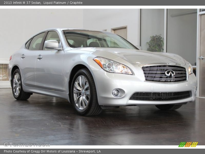 Front 3/4 View of 2013 M 37 Sedan