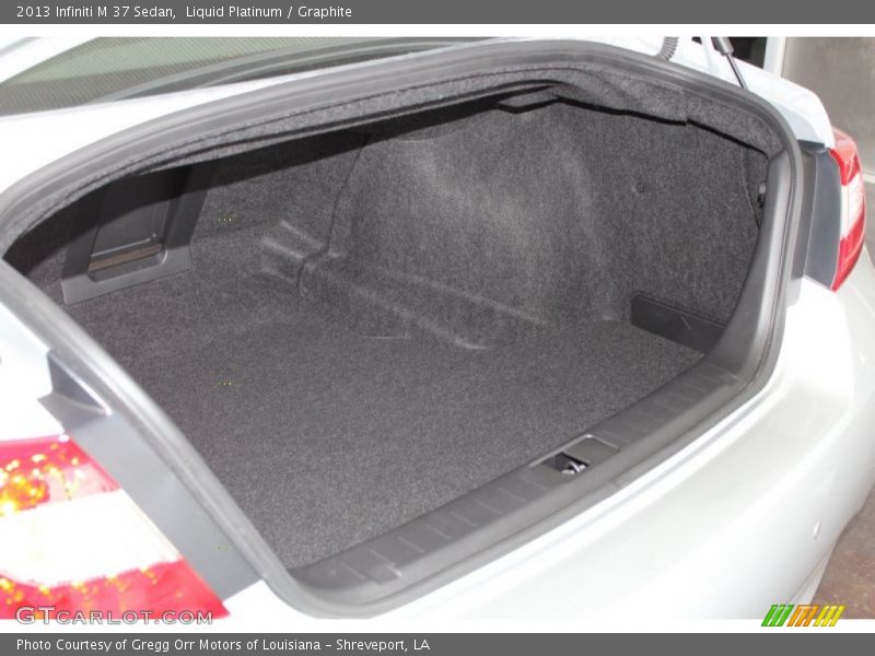  2013 M 37 Sedan Trunk