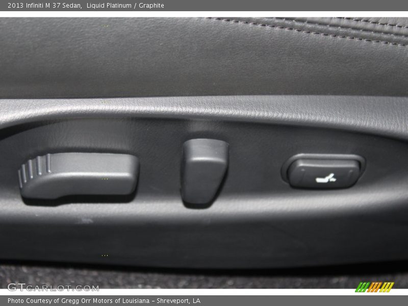 Controls of 2013 M 37 Sedan