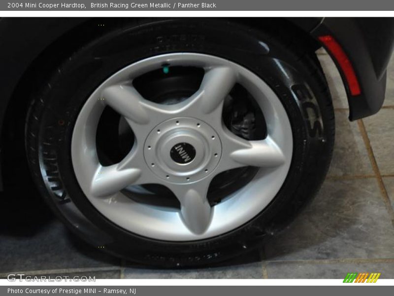 British Racing Green Metallic / Panther Black 2004 Mini Cooper Hardtop