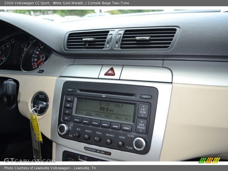 White Gold Metallic / Cornsilk Beige Two-Tone 2009 Volkswagen CC Sport