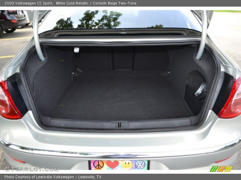 White Gold Metallic / Cornsilk Beige Two-Tone 2009 Volkswagen CC Sport