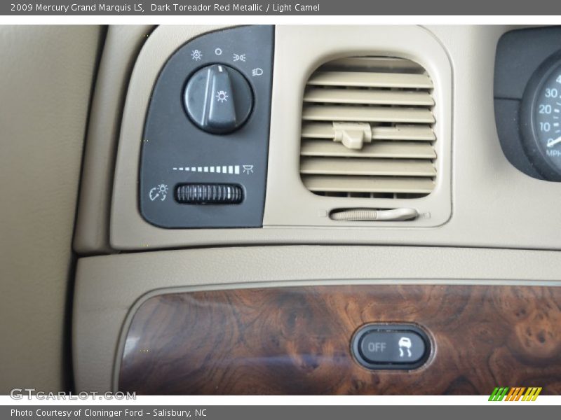 Controls of 2009 Grand Marquis LS