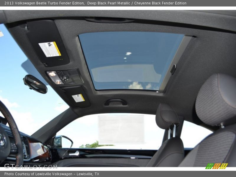 Sunroof of 2013 Beetle Turbo Fender Edition